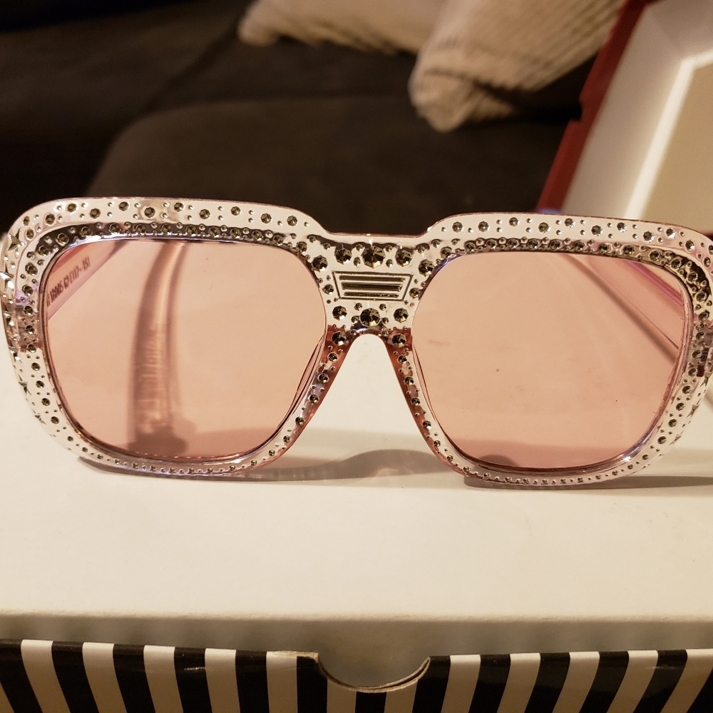 Oversized studded sunnies